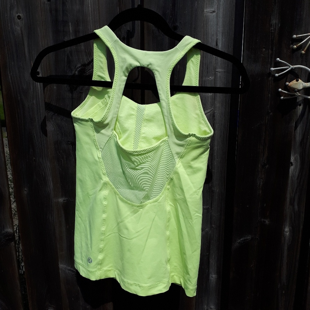 SALE!!  lululemon circuit racerback keyhole tank